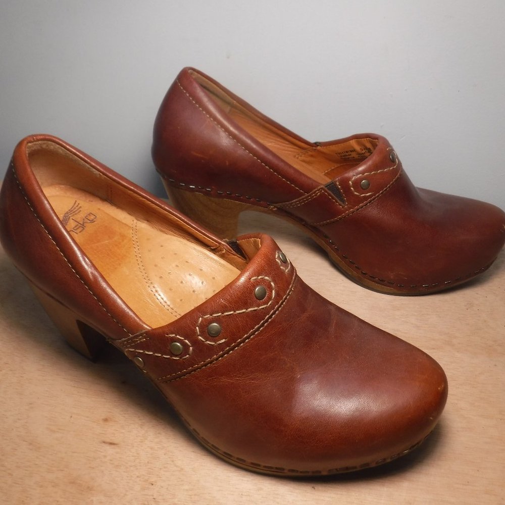 Dansko Light Brown Leather Clogs Size 38 / 7.5- 8